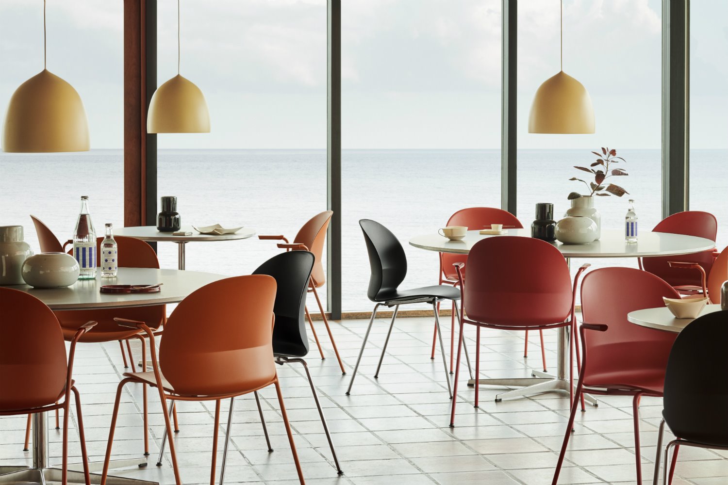 Silla N02 Recycle de Oki Sato para Fritz Hansen 