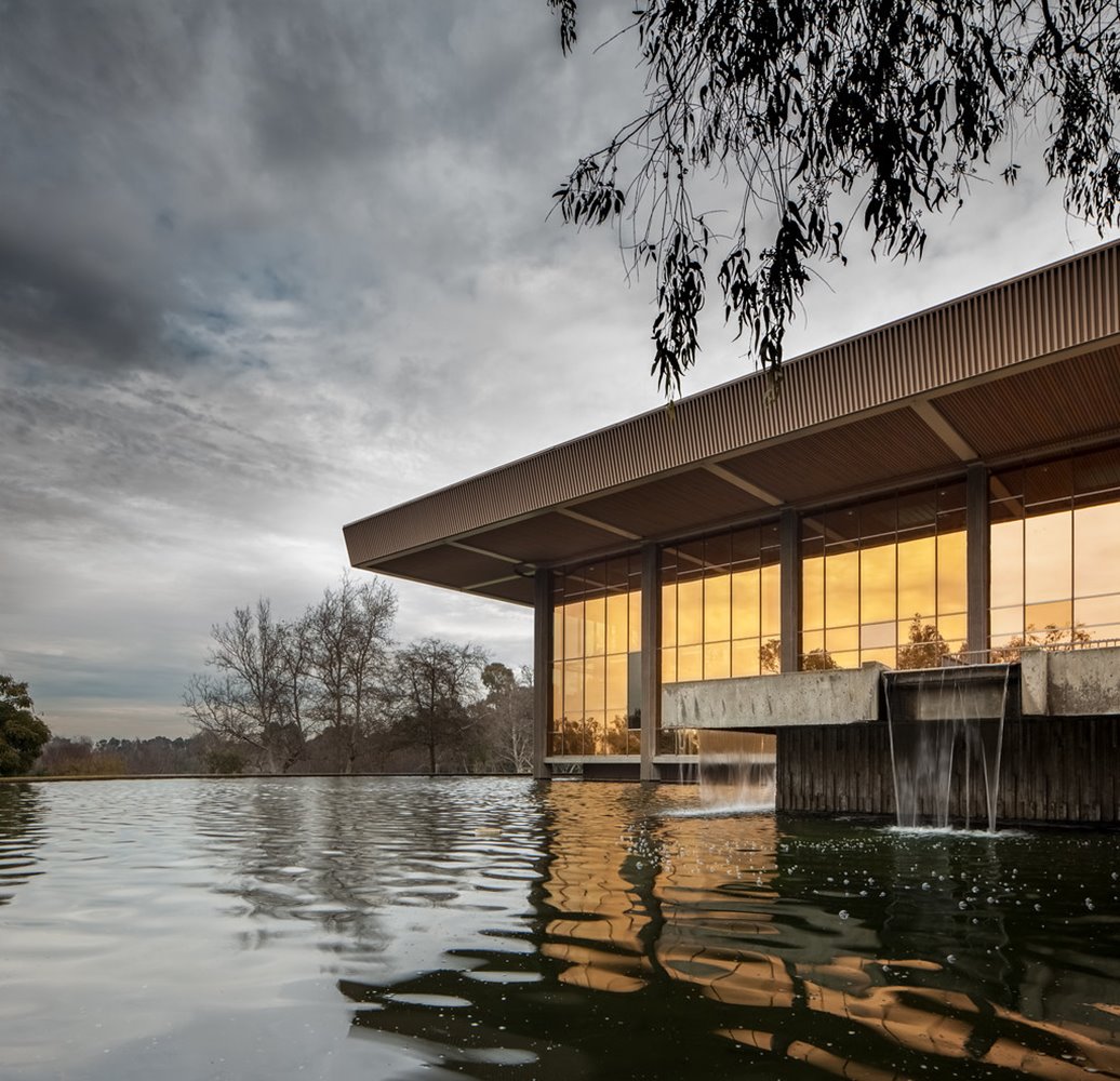 neutra biblioteca huntington beach