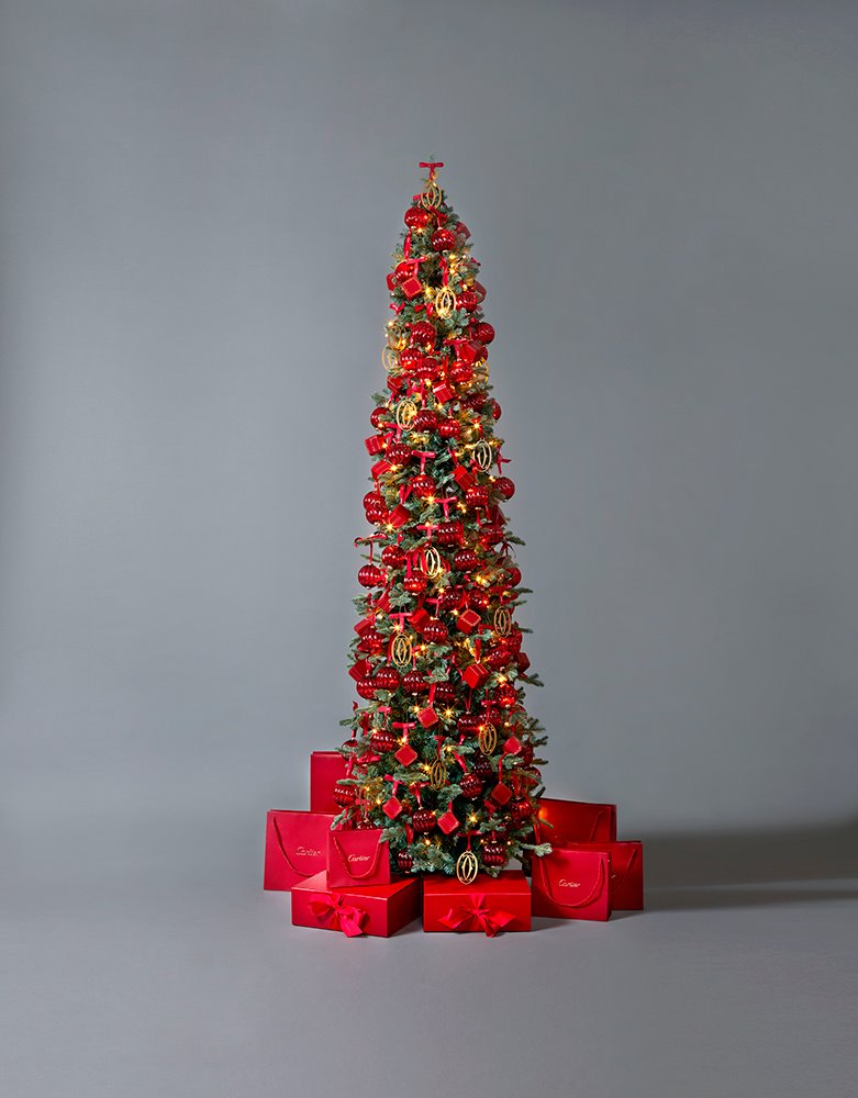 arbol-cartier-solidarity-christmas-tree. Los amantes de los árboles de Navidad tradicionales tienen en el de Cartier a su favorito. 