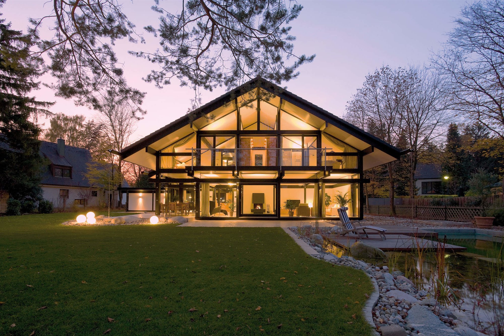 huf haus iluminación noche