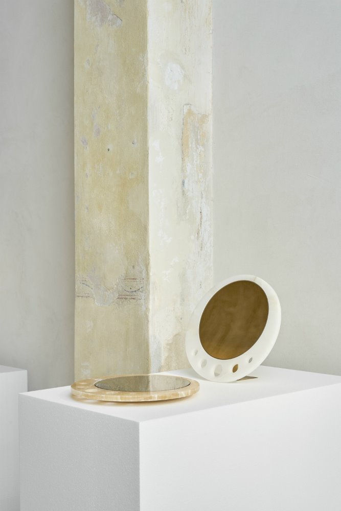Exposición Lightness en Nero Design Gallery  MICHELE SEPPIA LIGHT HOLE