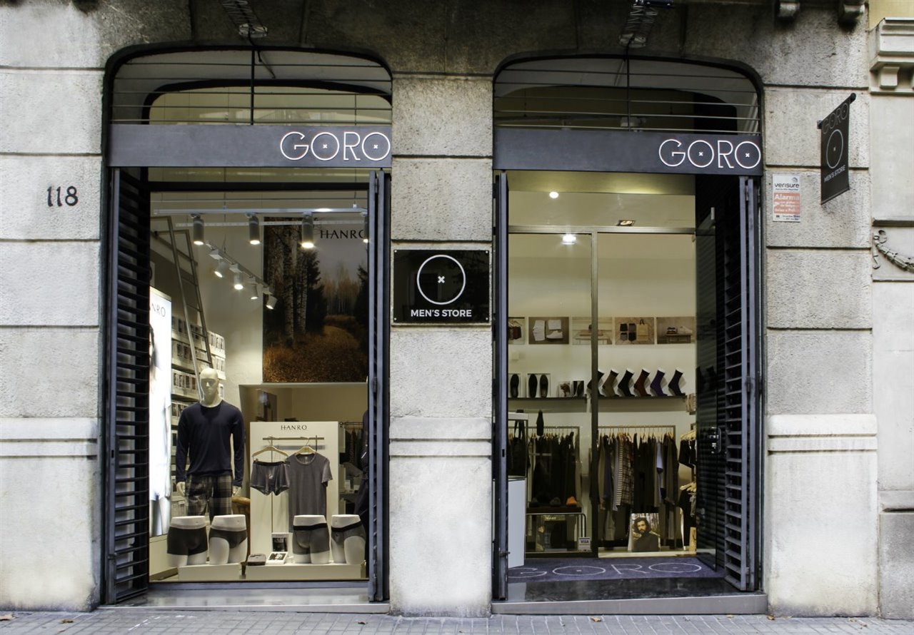 Goro se encuentra en el número 118 de la barcelonesa calle Enric Granados. 