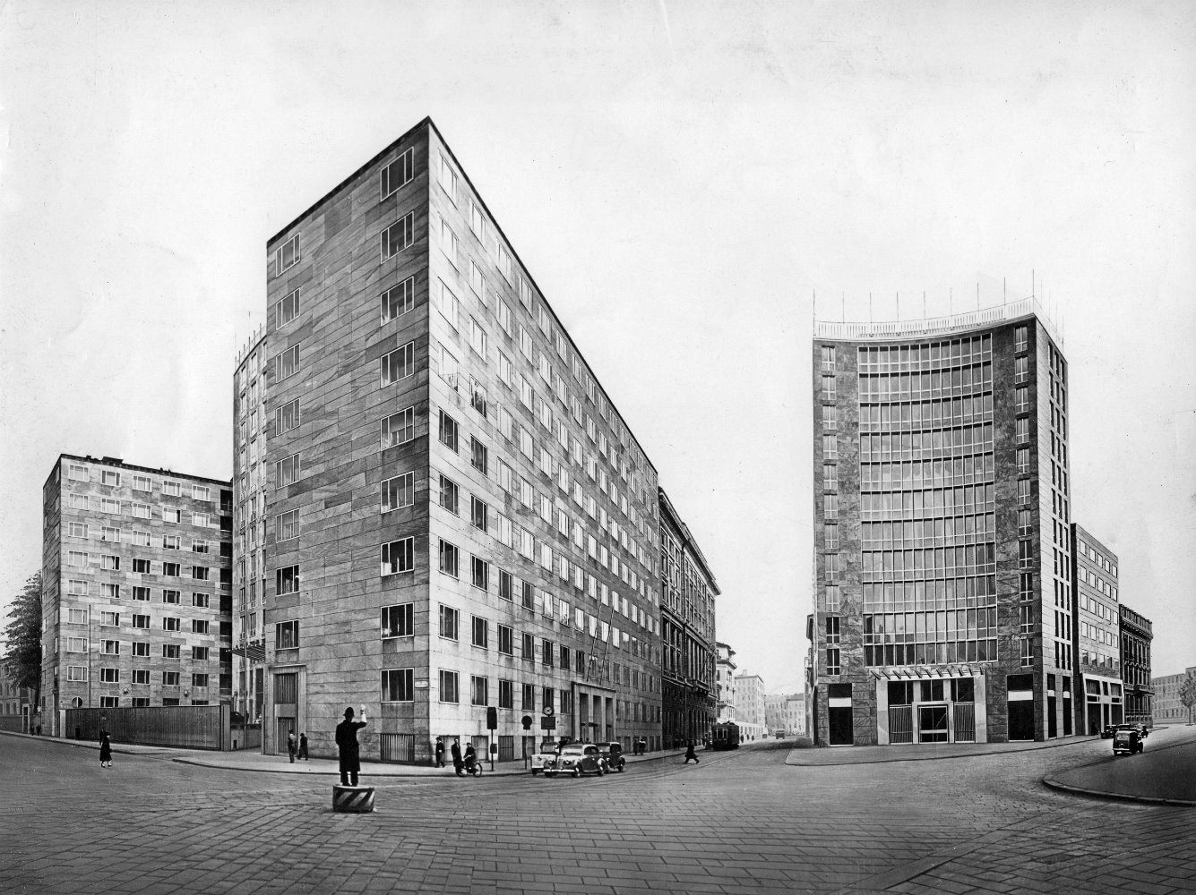 Primer Palacio de Montecatini Milán 1935-38 de Gio Ponti