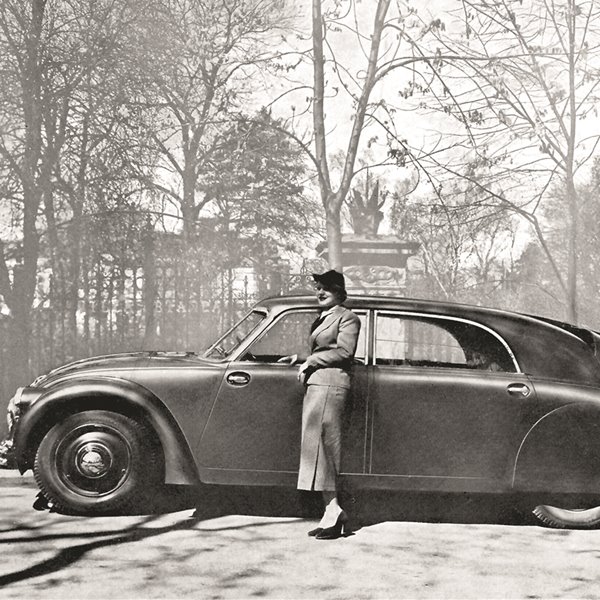 El museo V&A de Londres expone un fascinante viaje por la historia del coche