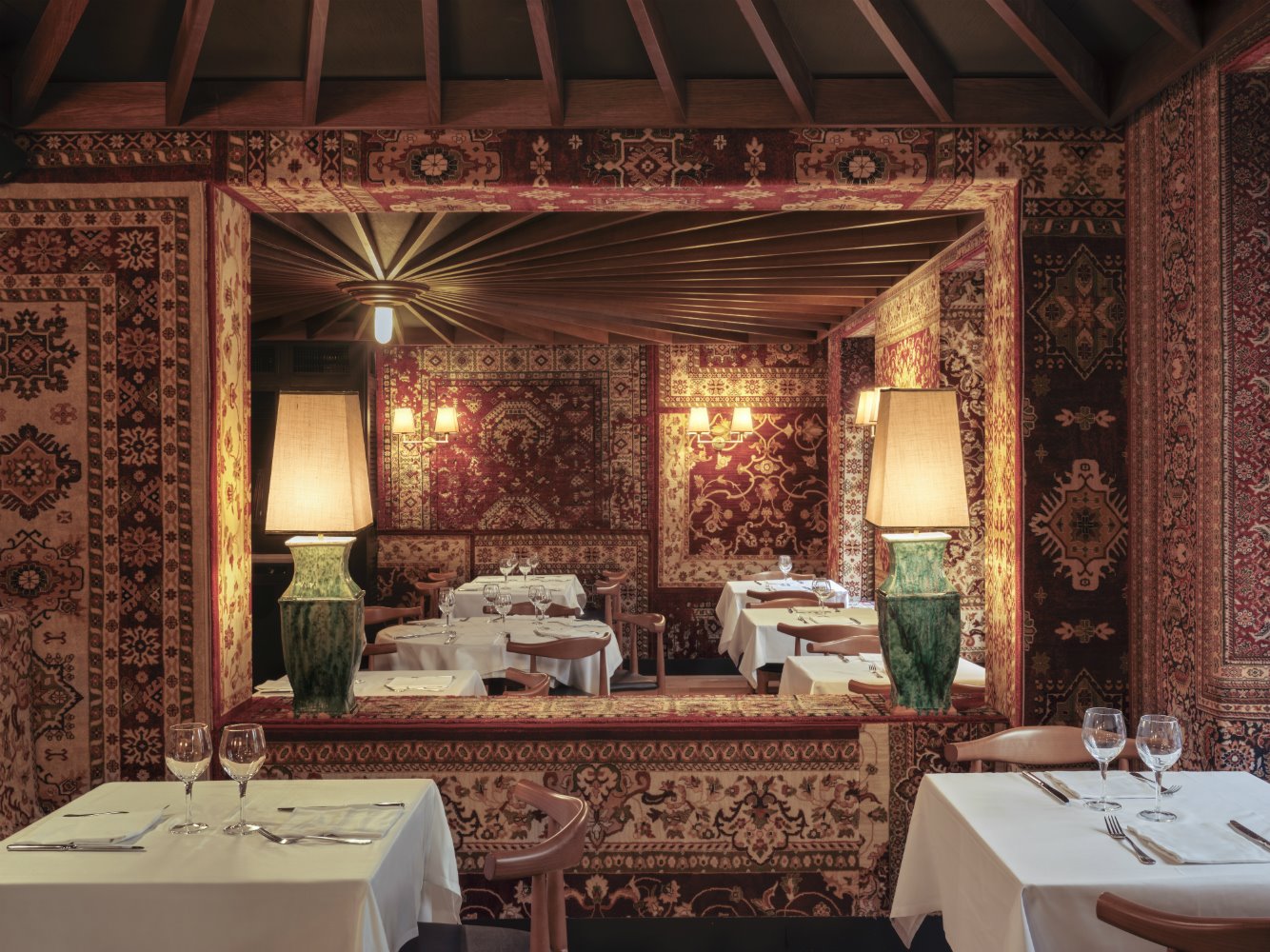 Restaurante quinze nits de pablo peyra studio  