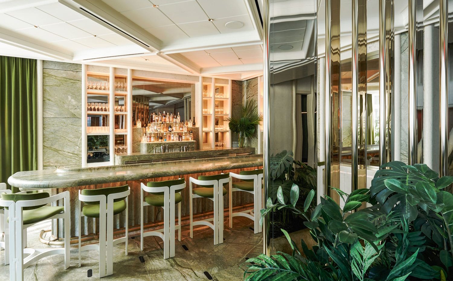 Le Jardinier, diseñado por Joseph Dirand.