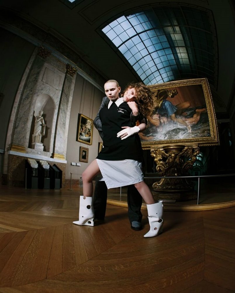 Museo del Louvre y Off-White de Virgil Abloh 