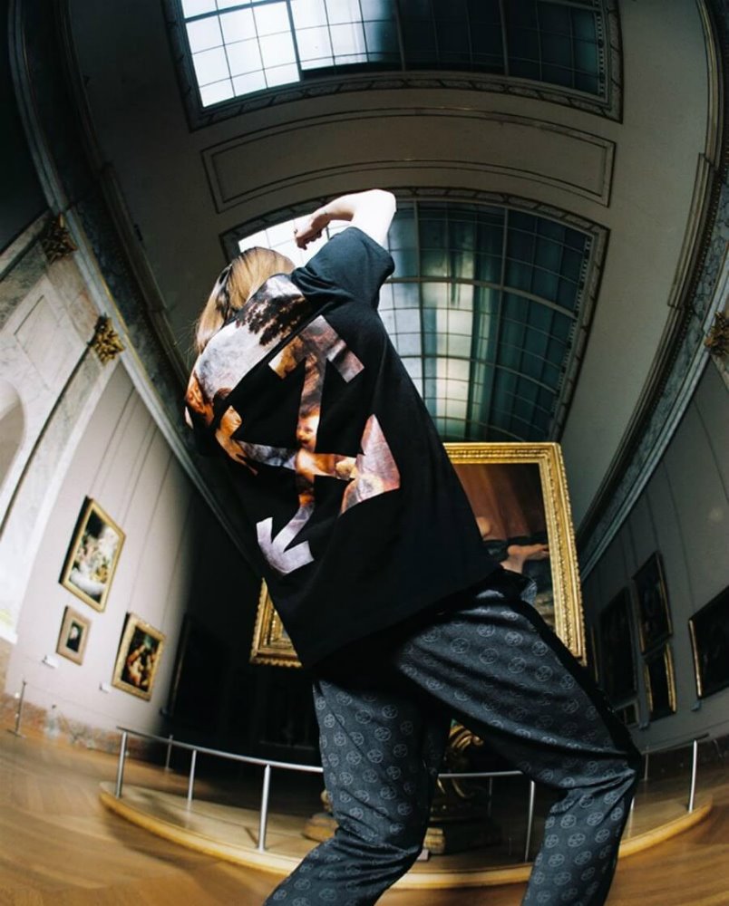 Museo del Louvre y Off-White de Virgil Abloh 