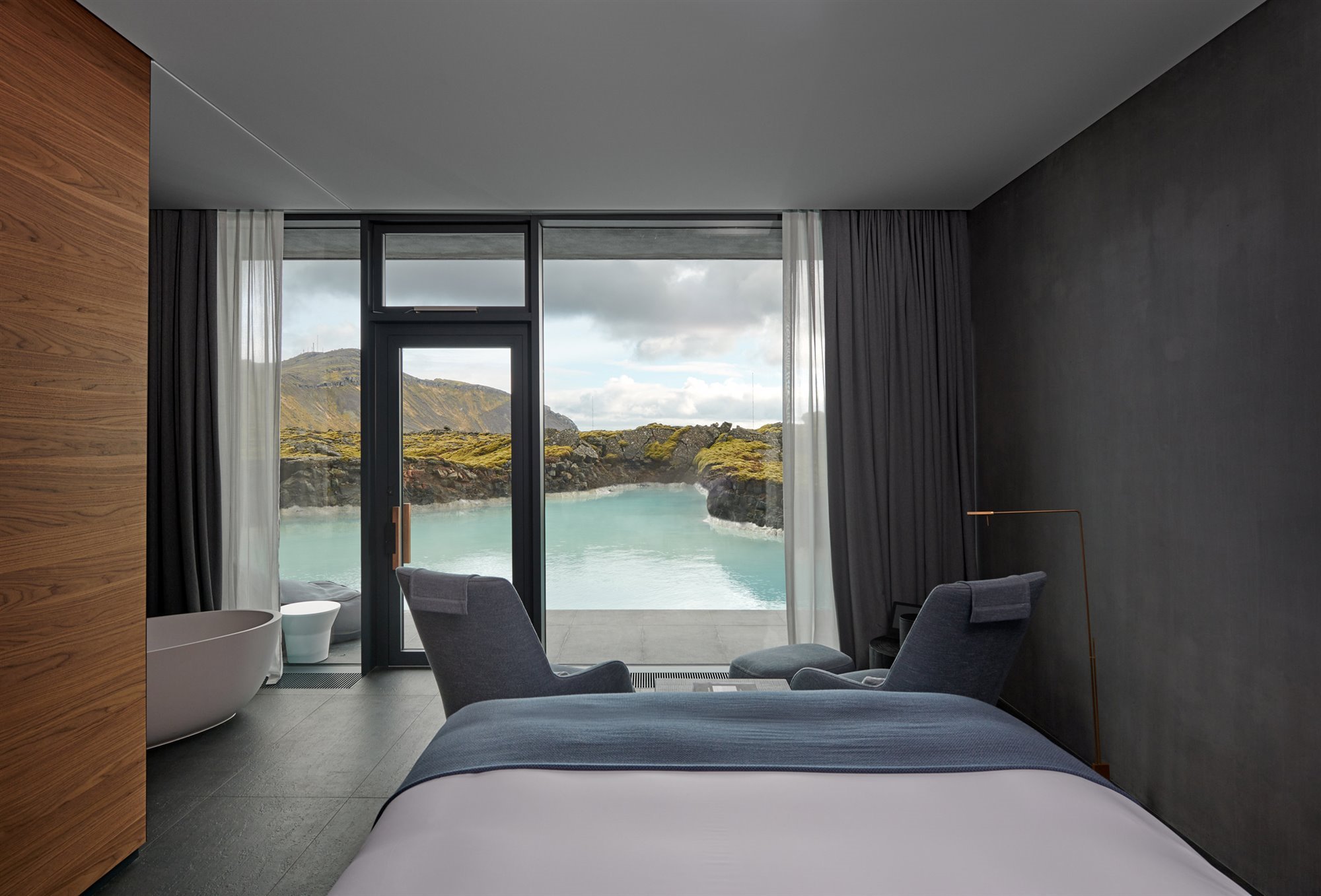 habitacion hotel balneario islandia blue lagoon retreat basalt architecture hotel