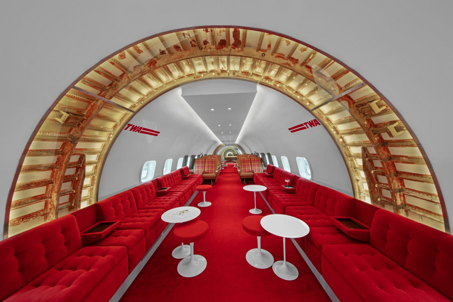 Connie Cocktail Bar en el TWA Hotel JFK Airport de Nueva York 