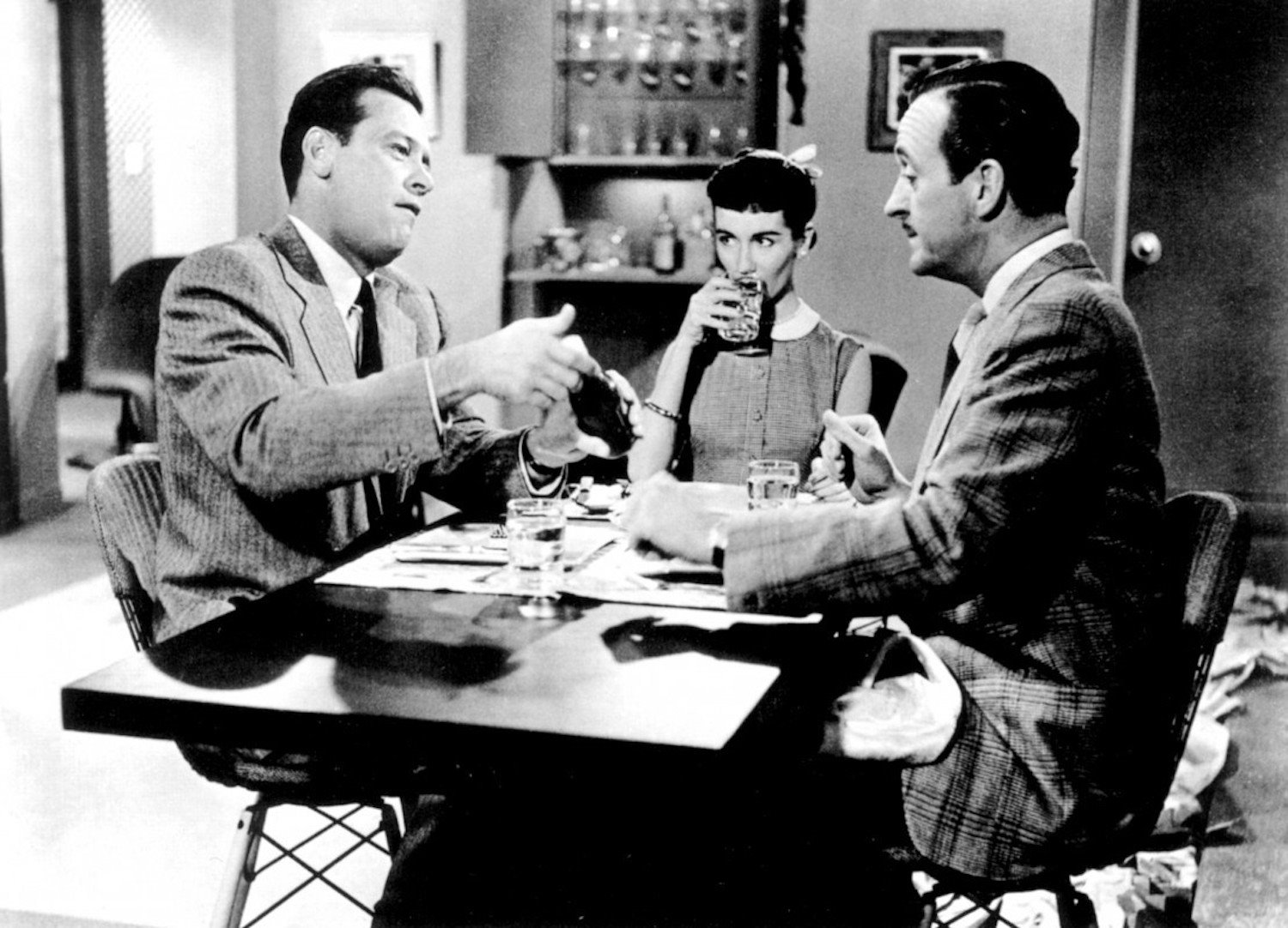 Fotograma de la Luna es Azul de Otto Preminger