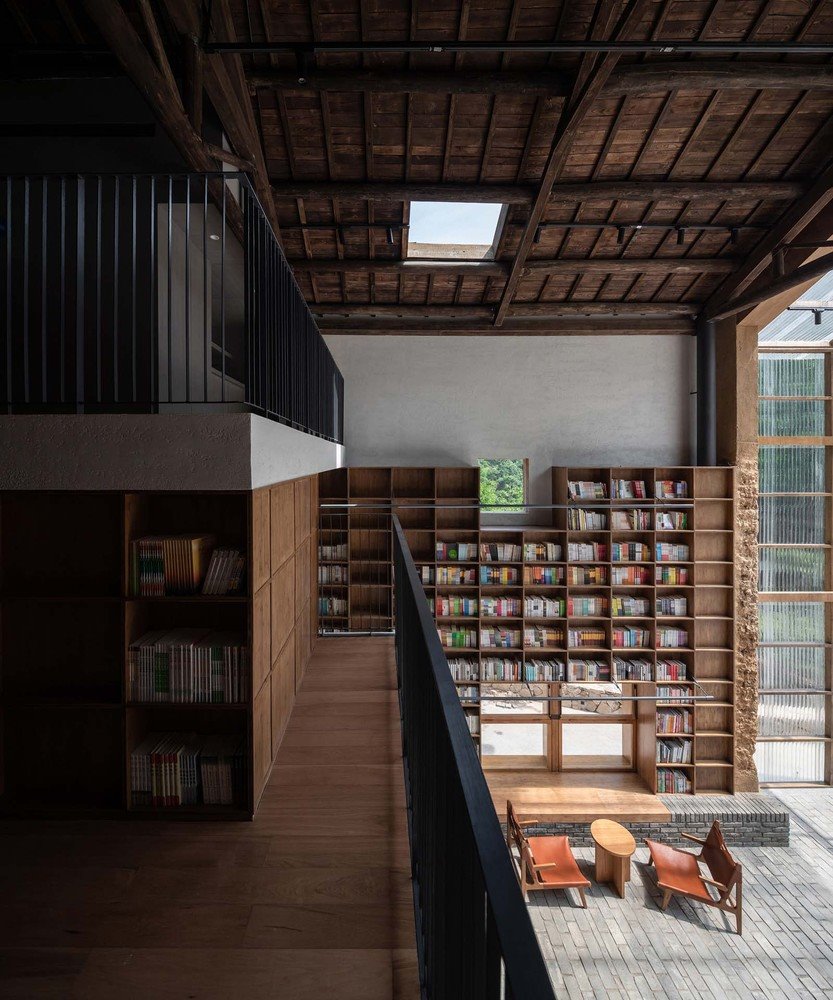 Proyecto de hotel capsula con libreria de Atelier Tao C