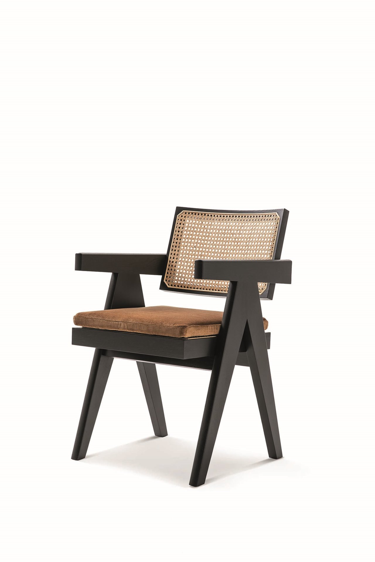 Silla de Oficina Capitol Complex, que forma parte del homenaje a Pierre Jeanneret de Cassina.