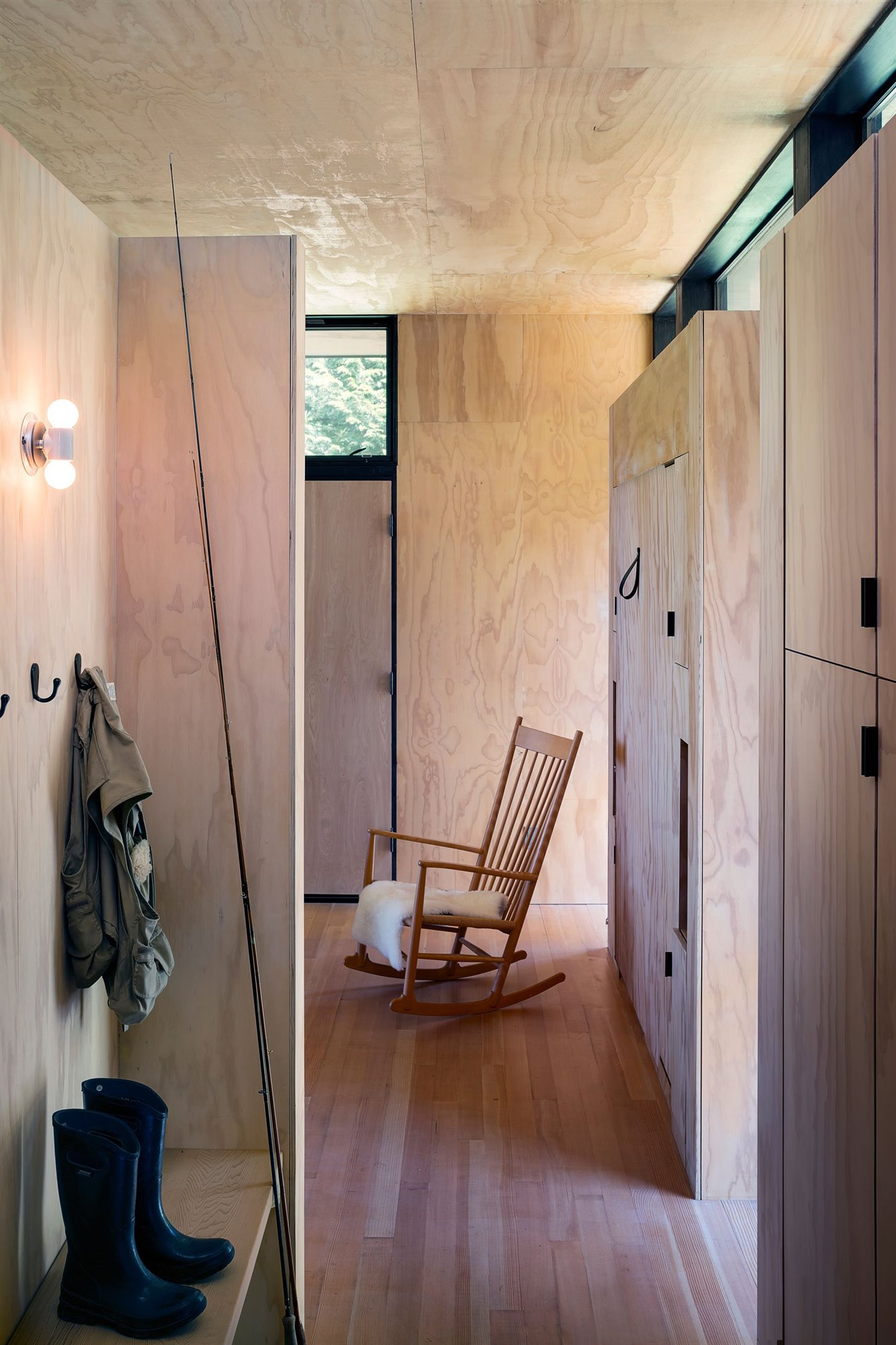 Wittman-Estes Pogue Hood-Cliff 009