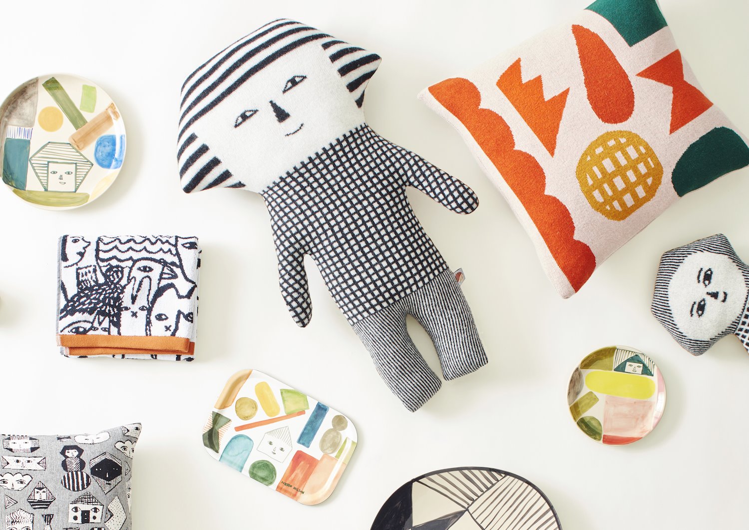 coleccion Allsorts de Donna Wilson cojines peluches platos
