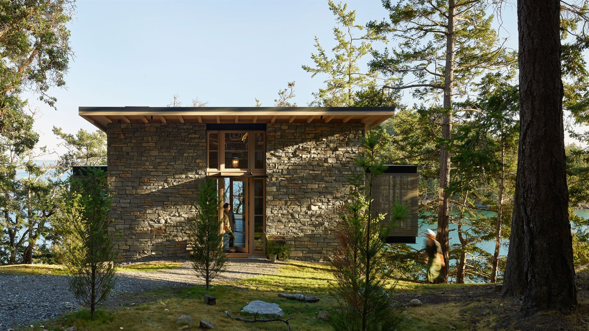 2 HillsideRetreat. HillsideRetreat fachada