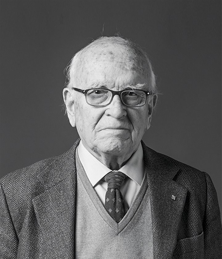 Miguel Milá