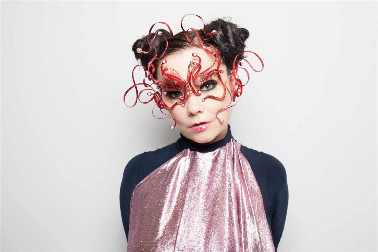 Björk y Microsoft presentan 'Kórsafn', un proyecto que ya puede disfrutarse en el hall del hotel Sister City de Nueva York.