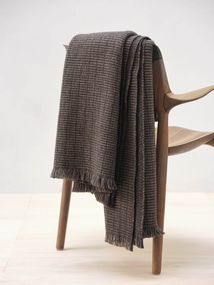 Manta Tile Pizarra de John Pawson para Teixidors 
