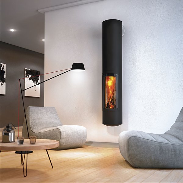 Una chimenea metálica gas con diseño suspendido