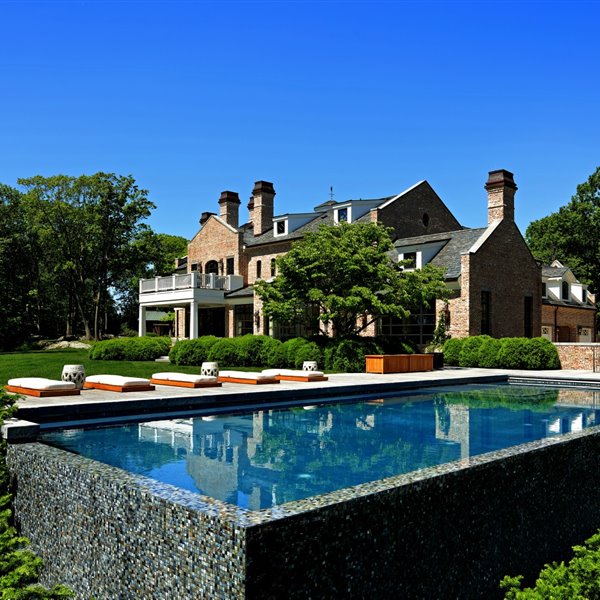 Se vende: Tom Brady y Gisele Bündchen rebajan el precio de su supercasa