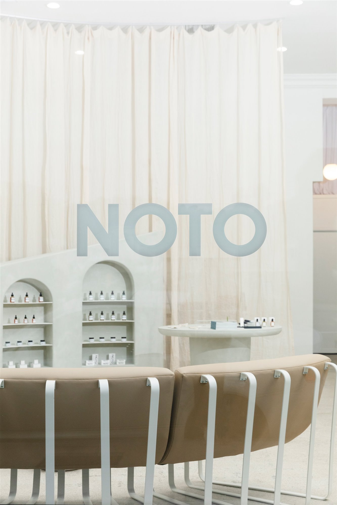 Noto tienda de cosméticos en los angeles
