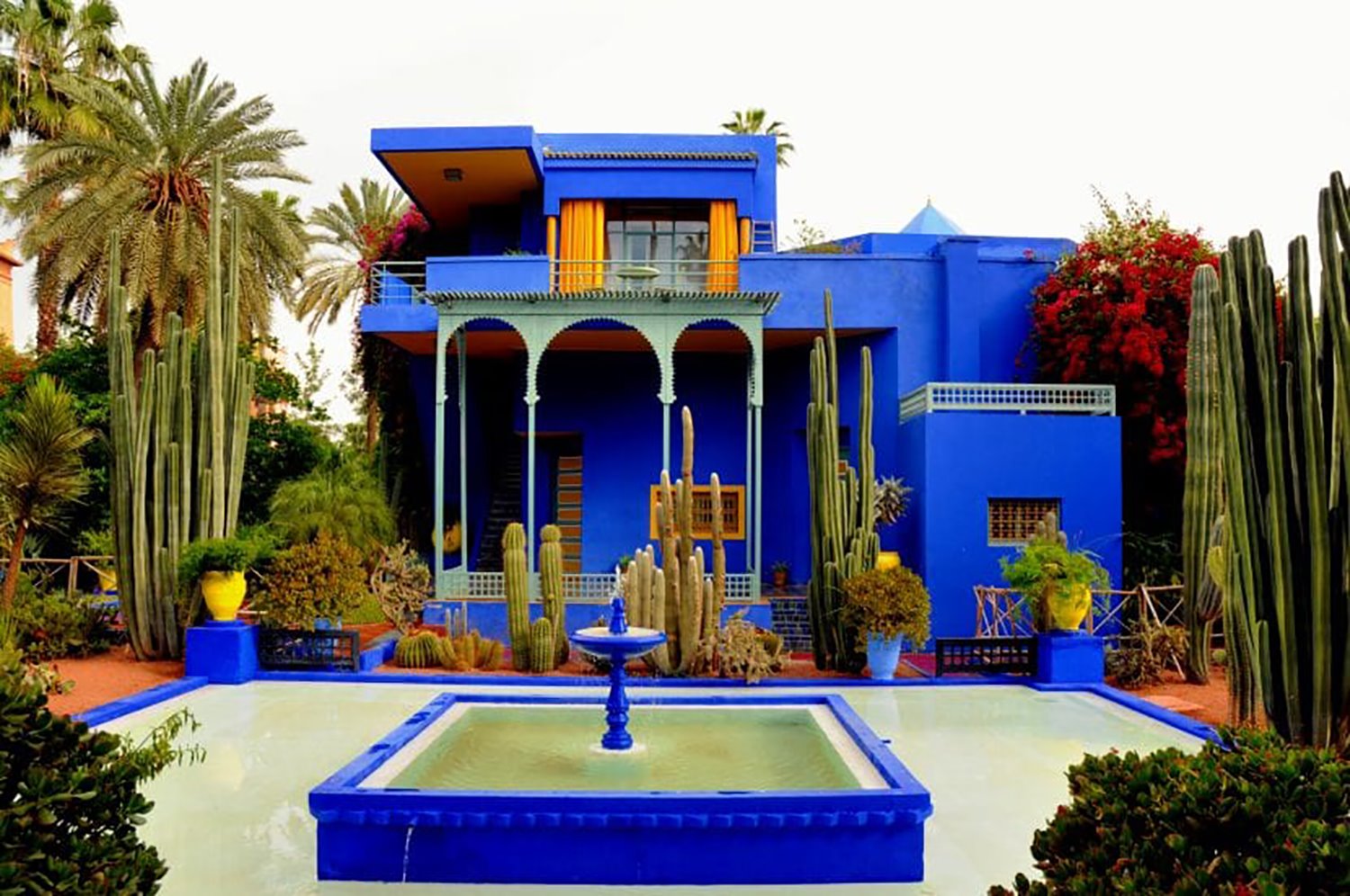 entrada-del-jardin-majorelle-830x551
