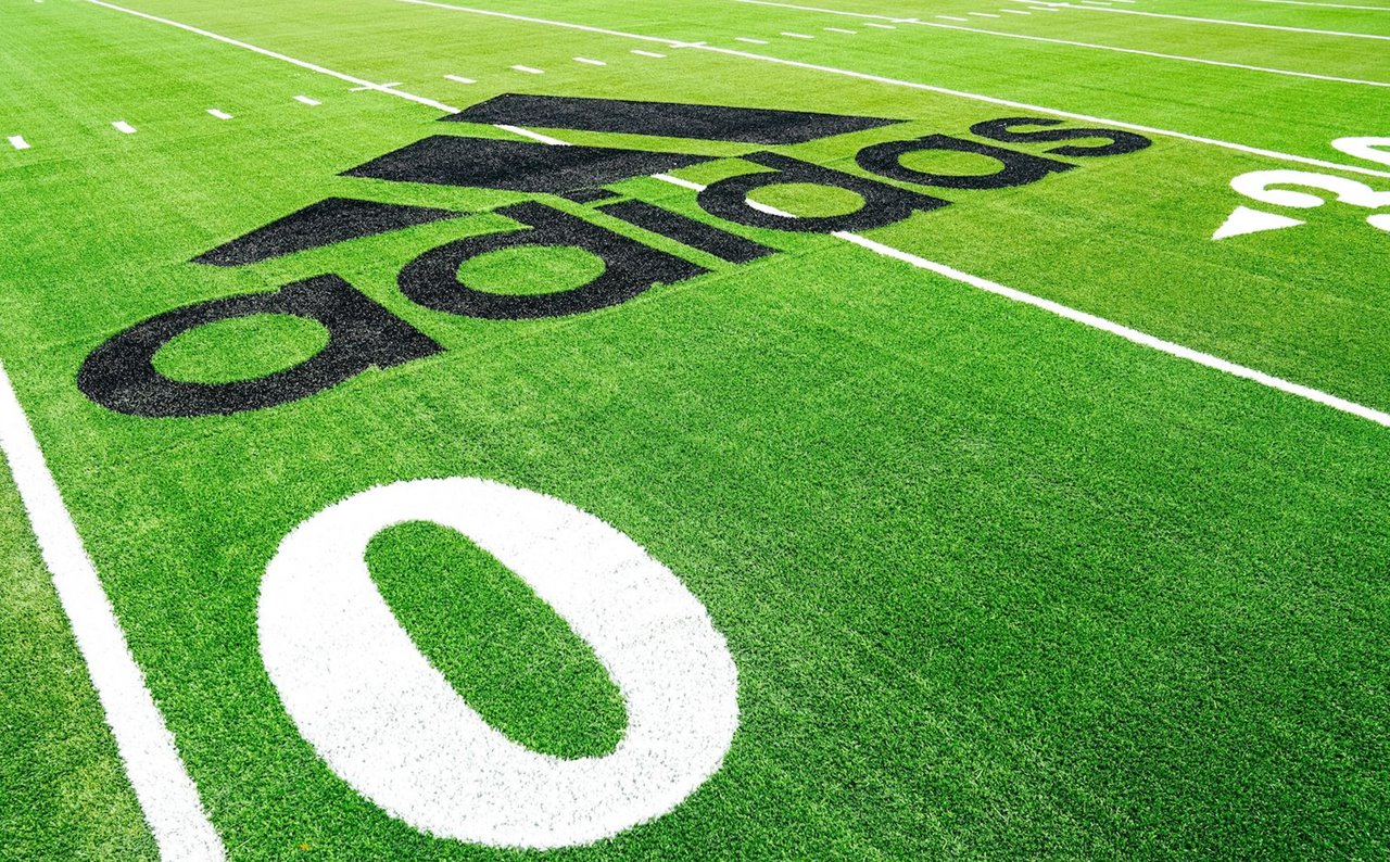 El campo ha sido donado por Adidas a la Escuela Secundaria Edison de Miami, y es también el campo en el que juegan los Warriors de Liberty City, un equipo juvenil apoyado por el rapero y activista estadounidense Luther Campbell, para favorecer la inclusión social en esa deprimida zona del condado de Dade.