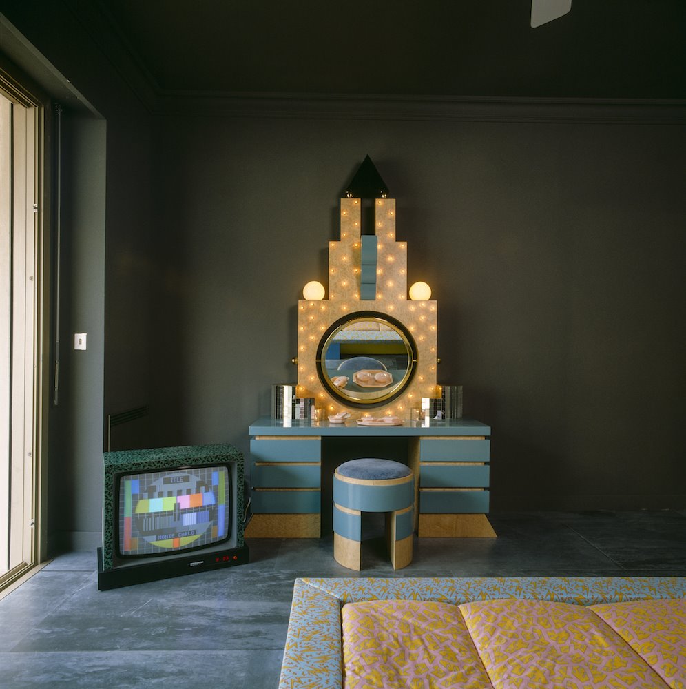 casa en Montecarlo de Karl Lagerfeld con disenos de Memphis 