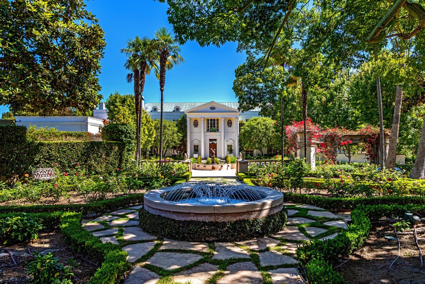 casa encantada bel air
