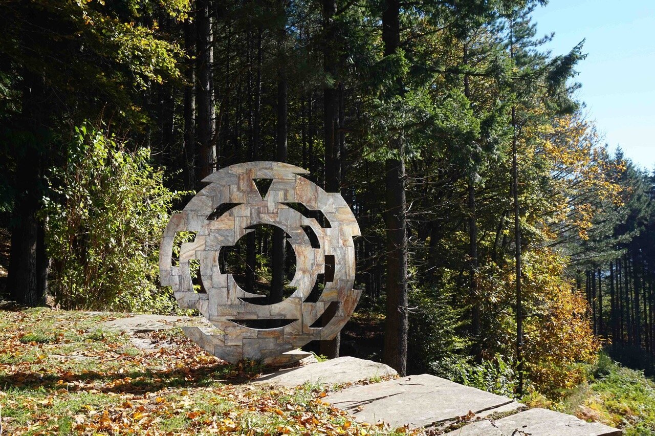 escultura denis auge francia chateau belcastel