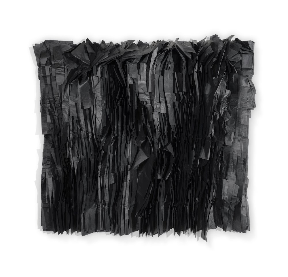 Joël Andrianomearisoa Hi. Joël Andrianomearisoa, Madagascar ‘The Labyrinth of Passions’, papel de seda. 2016
