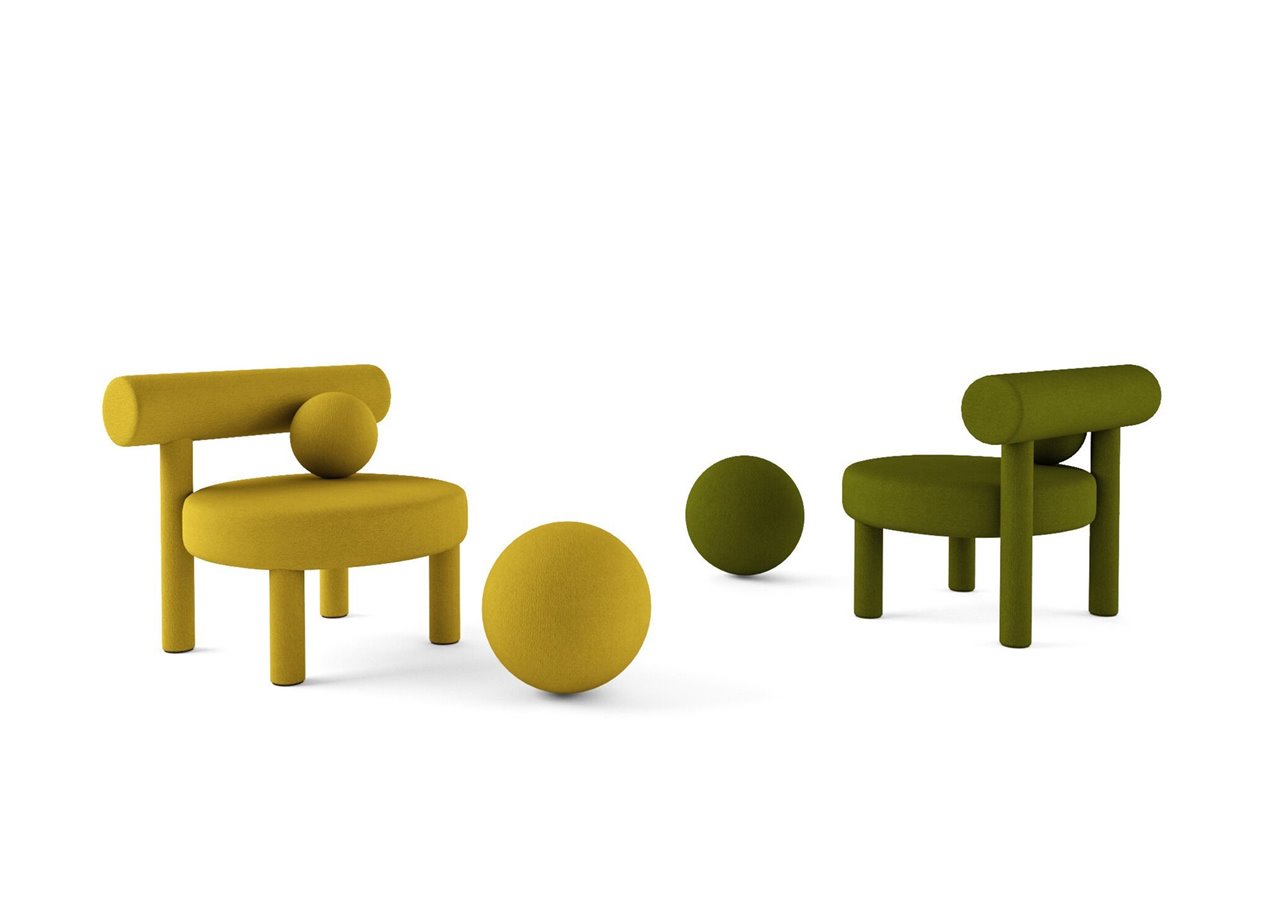 La silla está disponible en varios colores vivos.