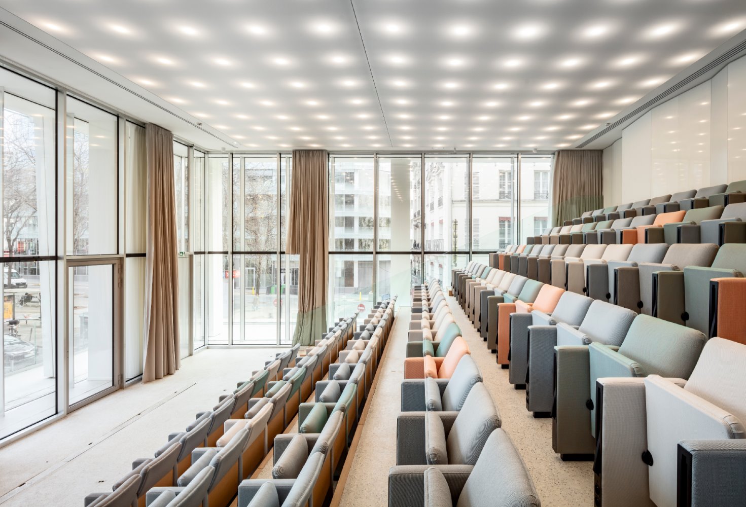Grand Central Saint-Lazare de Ferrier Marchetti Studio  