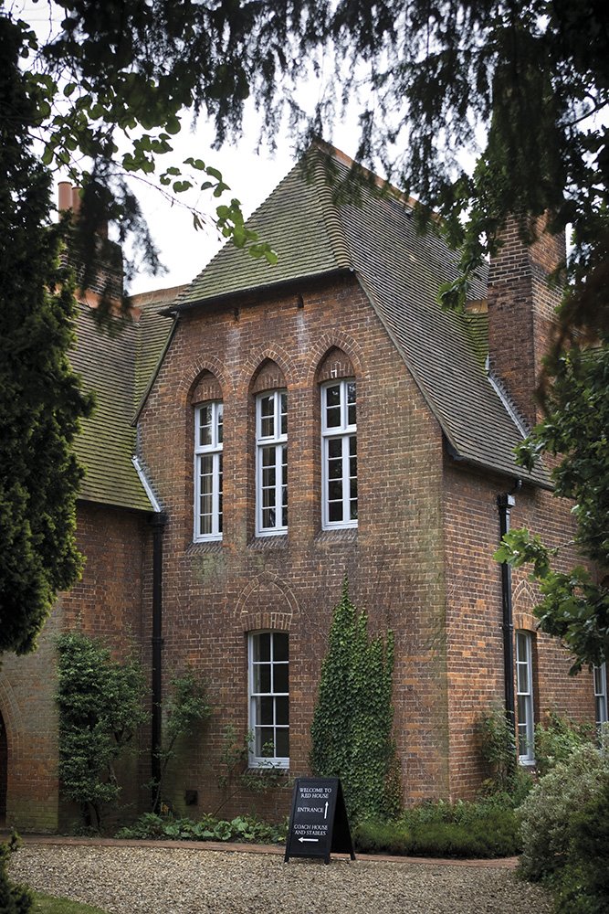 La Red House (1859), paradigma de proyecto integral del movimiento Arts & Crafts