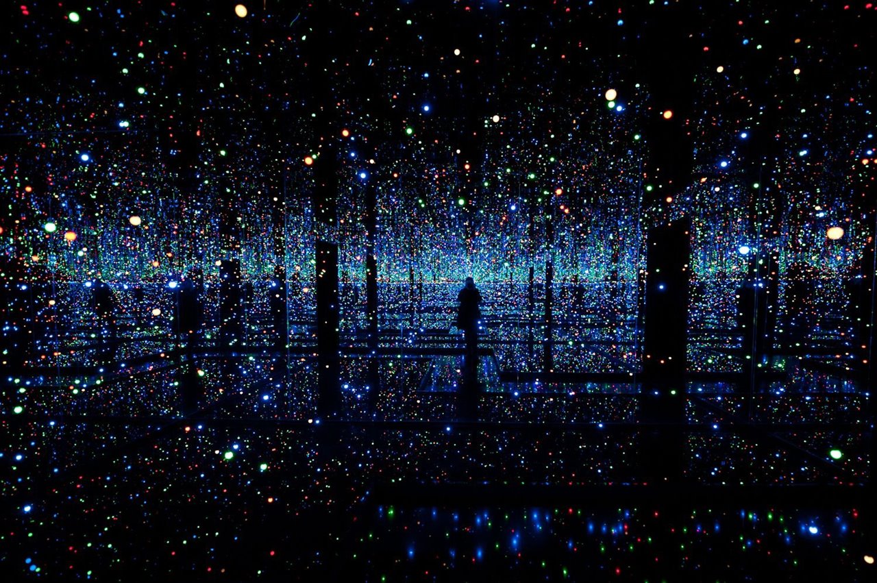 Dos de las obras más inmersivas de la japonesa Yayoi Kusama centrarán la atención de la exposición 'Infinity Mirrors'. 