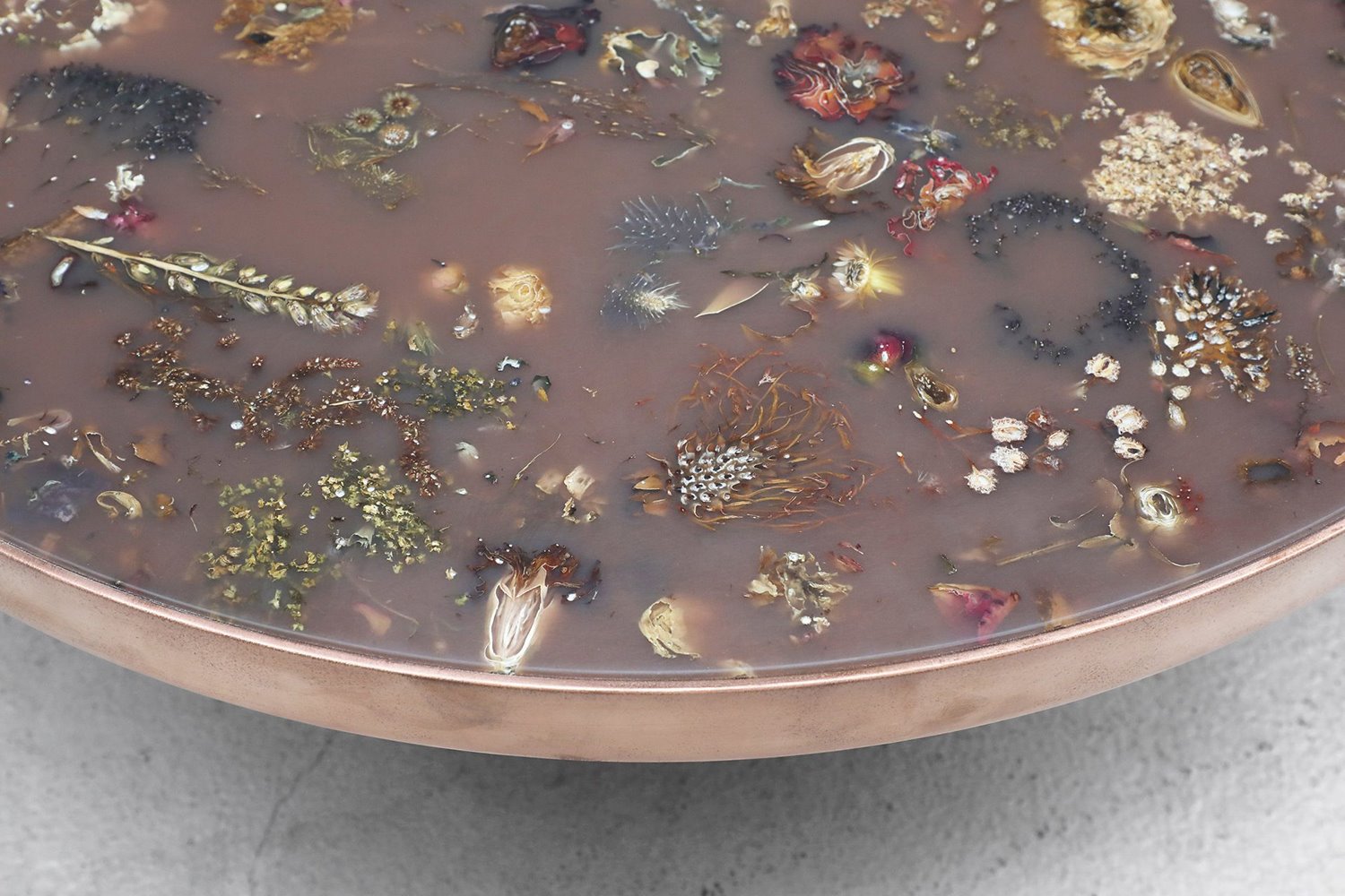 Flora Coffee Table II Bronze 02-1920x1280