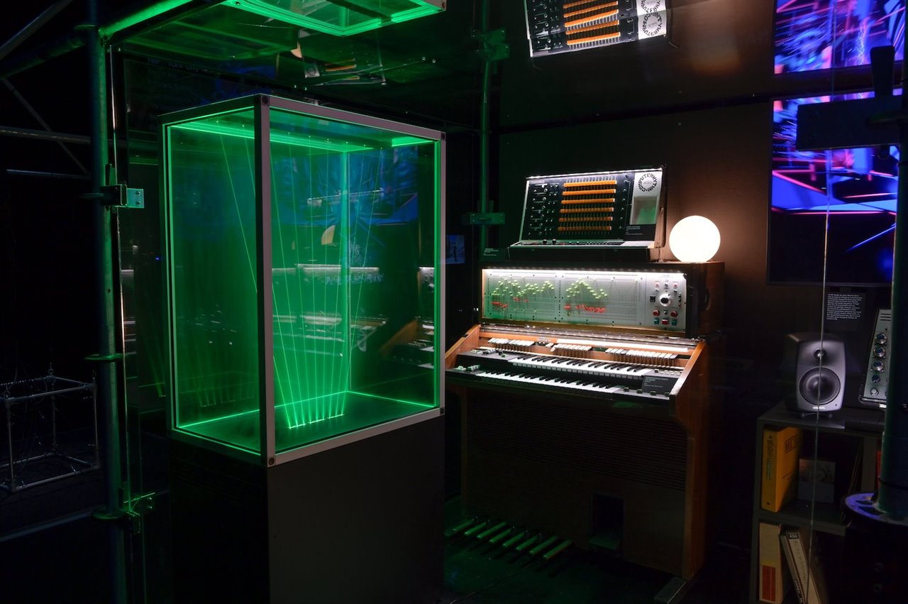 El estudio «virtual» del músico francés Jean Michel Jarre.