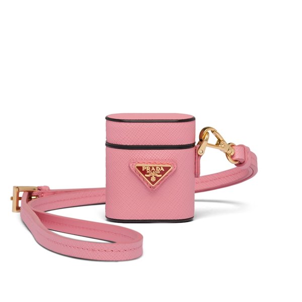 La funda, de 5,5 cm de alto y 4,8 cm de ancho, también se ofrece en color pétalo de rosa.
