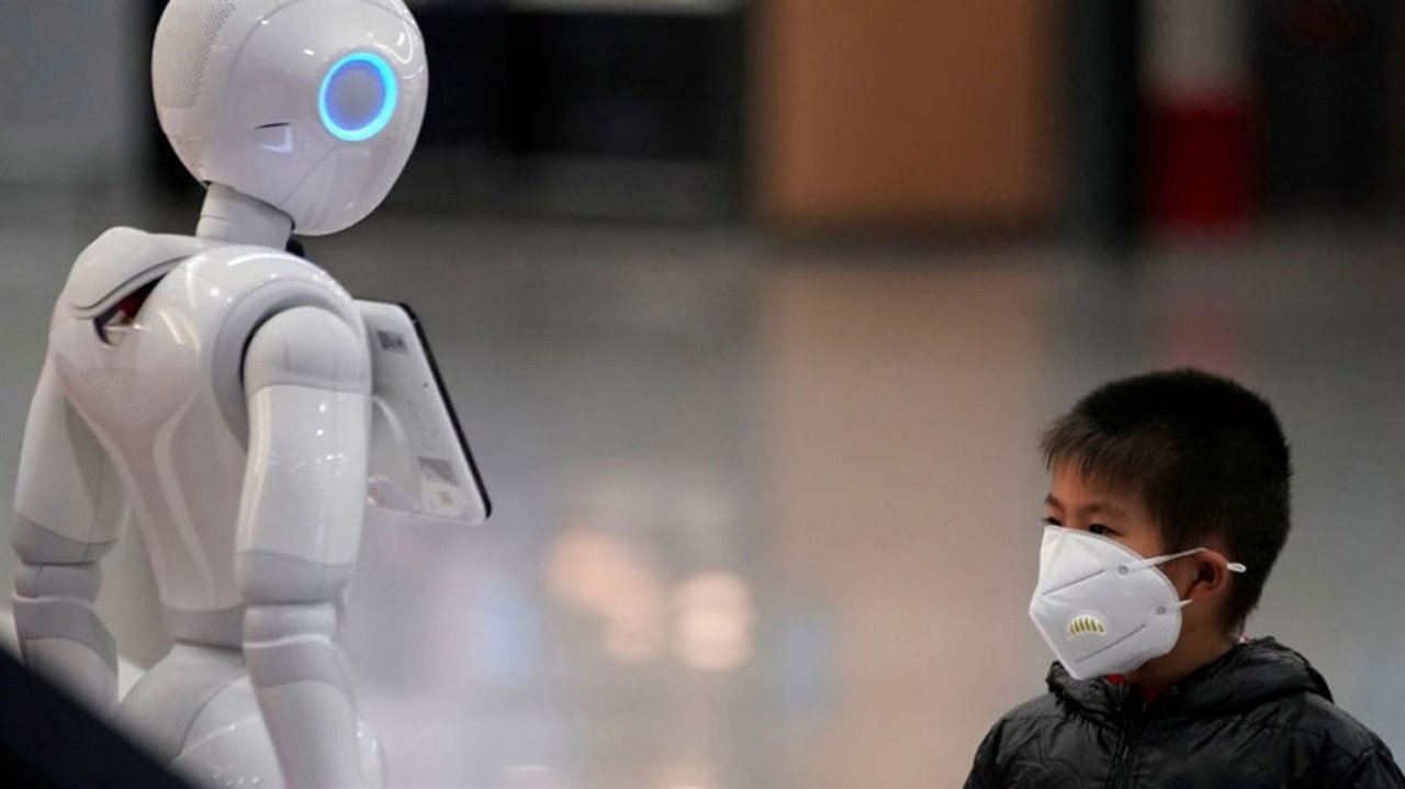 Empresas locales como China Mobile, Suiasun o Keenon Robotics han donado varios modelos de robots. 