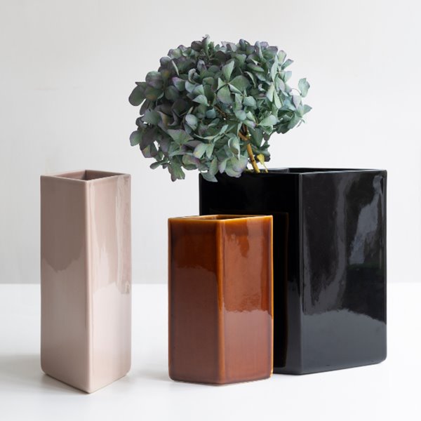 Colección Erkkeri Ruutu y Fleurs de Ronan y Erwan Bouroullec para Iittala 
