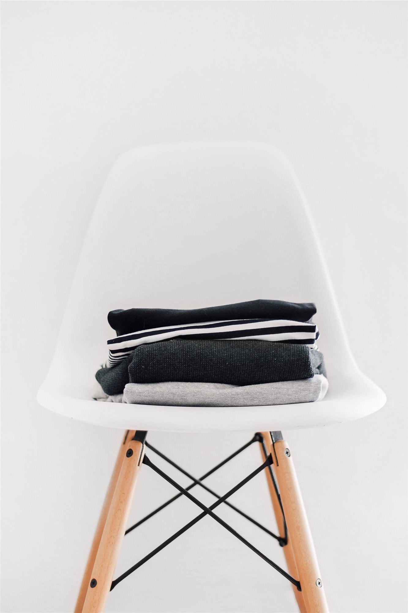 Roap doblada sobre una silla. No doblarla una vez seca