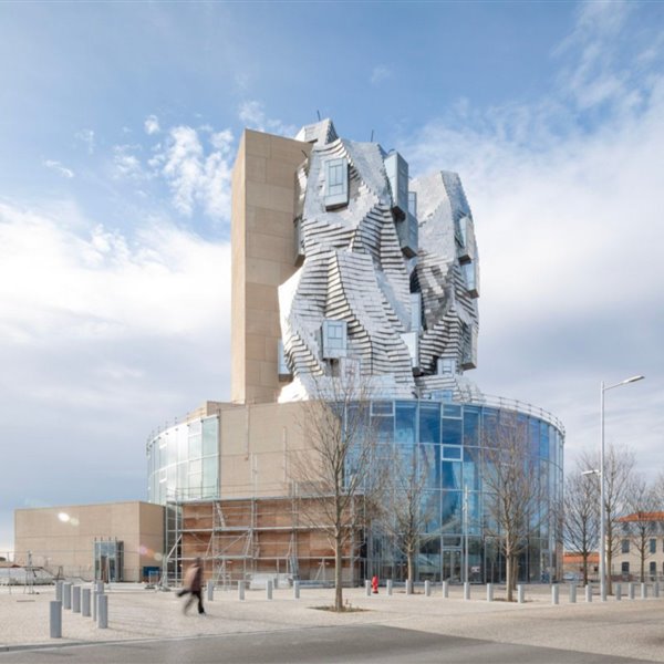 La ciudad de Arlés tiene un nuevo museo construido por Frank Gehry