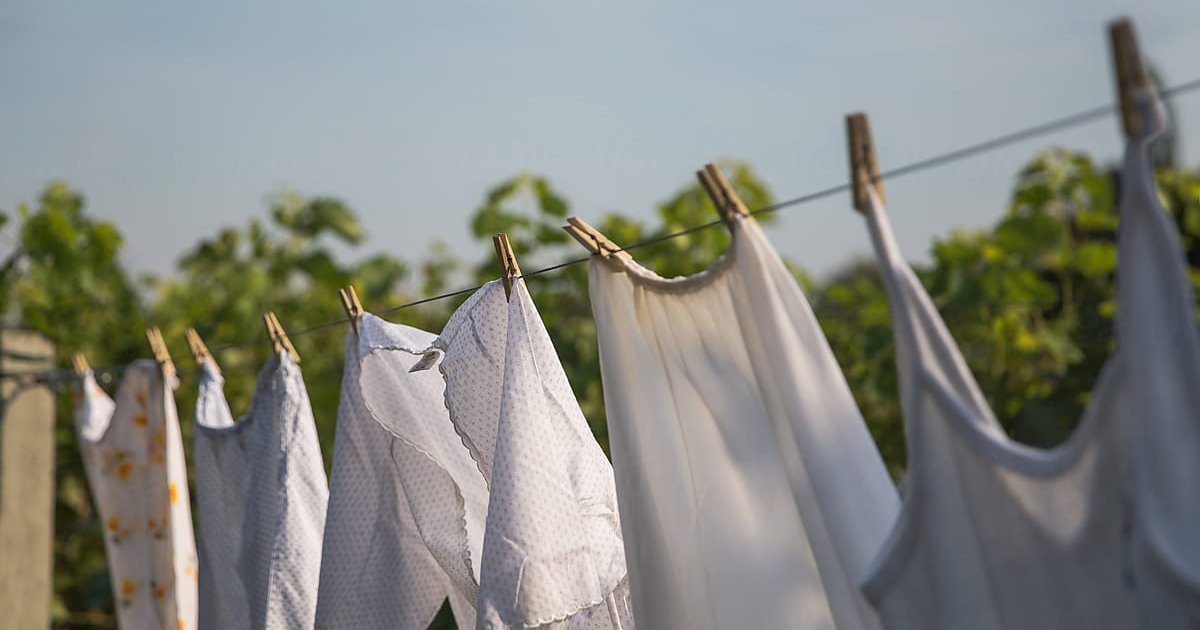 El truco para secar la ropa en casa si está lloviendo en el exterior 