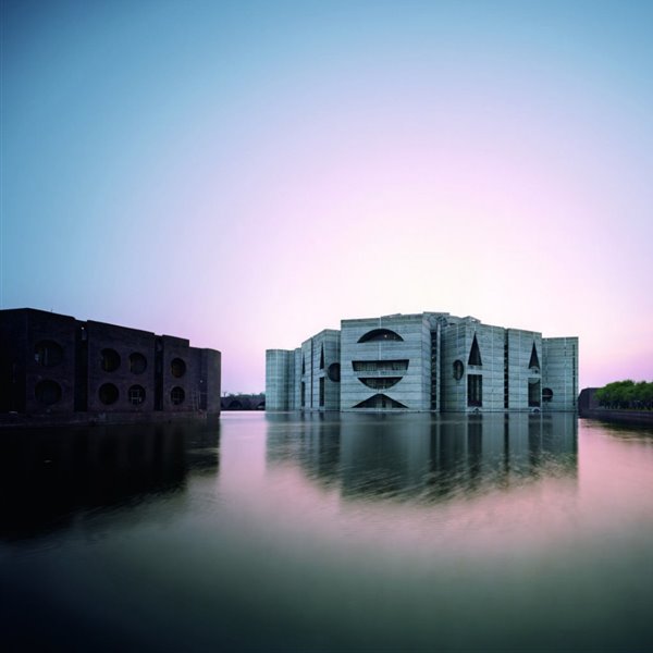 Asamblea de Dhaka de Louis Kahn