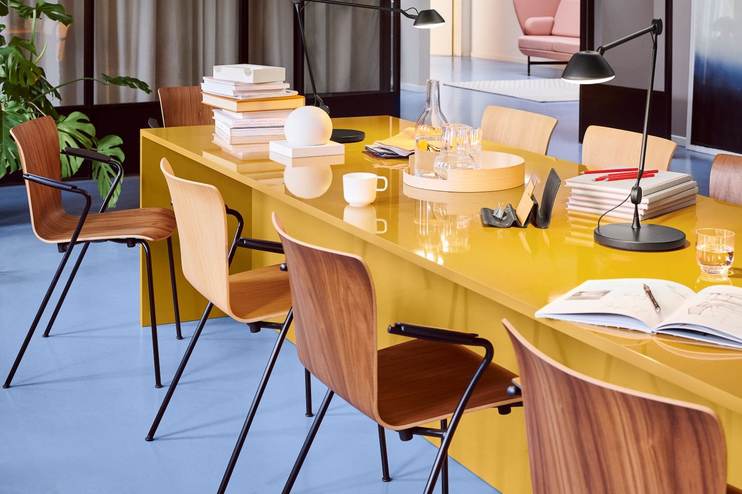 reedicion de la silla Vico Duo de Vico Magistretti por Fritz Hansen 2