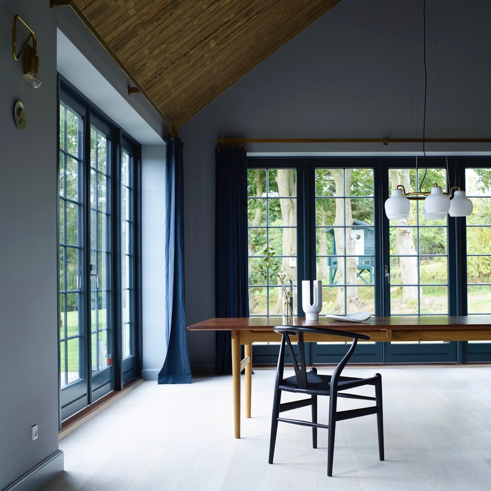 Silla CH24 diseño de Hans J. Wegner para Carl Hansen & Søn
