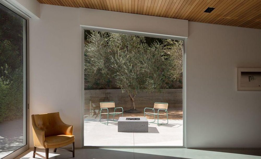JasonStatham patio2