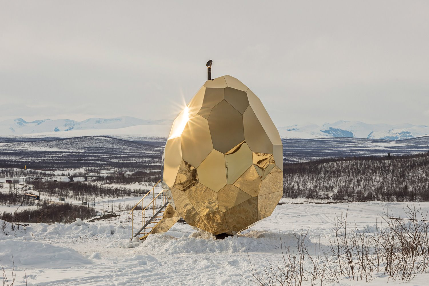 cabaña solar-egg-bigert-bergstrom