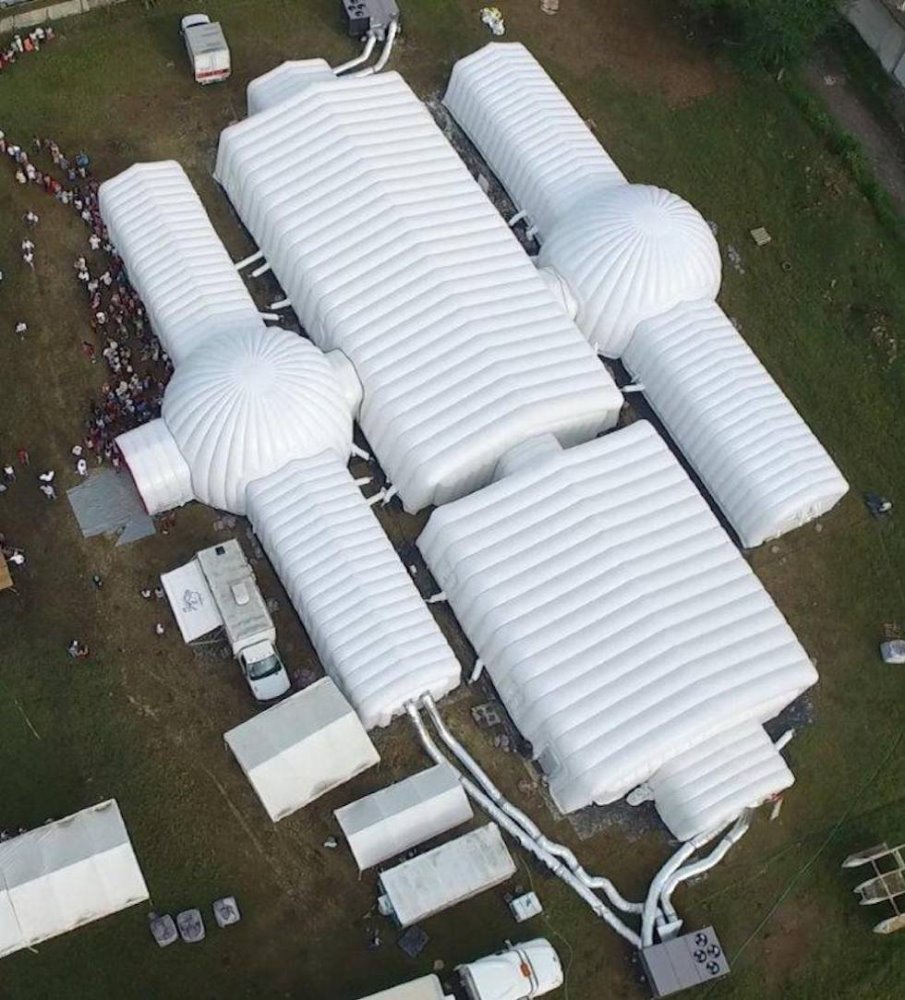 La empresa gerundense Tecnodimensión ha mandado un hospital hinchable a México. 